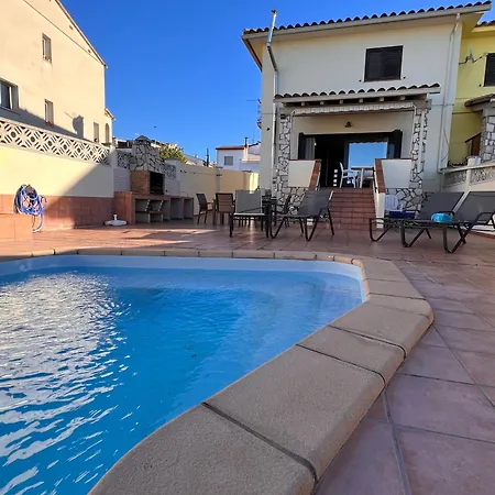 別荘 Casa Puig, Piscina Privada ,aire Acondicionado Free L' Escala