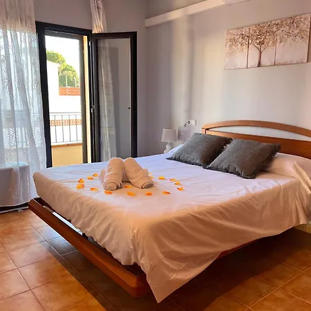 Casa de Férias Casa Puig, Piscina Privada ,aire Acondicionado Free