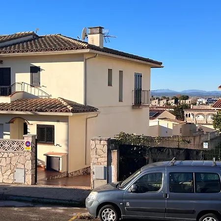 Casa de Férias Casa Puig, Piscina Privada ,aire Acondicionado Free